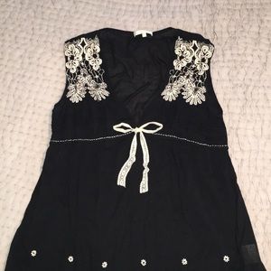 🌺🌺Sheer loose tank top🌺🌺 4 for $20